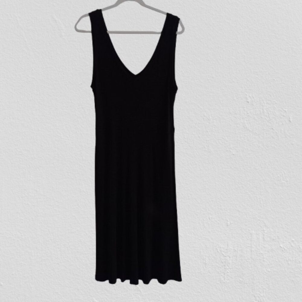 ❌3/$10❌ Sew In Love 1XL LBD Fitted Knit Dress